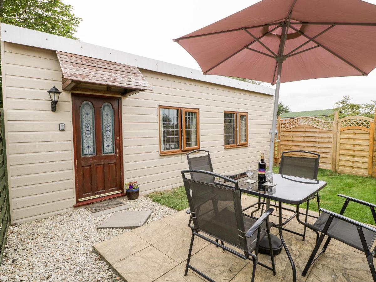 Wisteria Chalet Cote Exterior photo